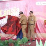 PJ. Walikota Batu Meluncurkan Batik Shibori Produk Lansai Smart Kecamatan Junrejo