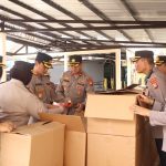 Polres Malang Kumpulkan Ratusan Paket Bantuan untuk Korban Konflik di Palestina Polres Malang Kumpulkan Ratusan Paket Bantuan untuk Korban Konflik di Palestina