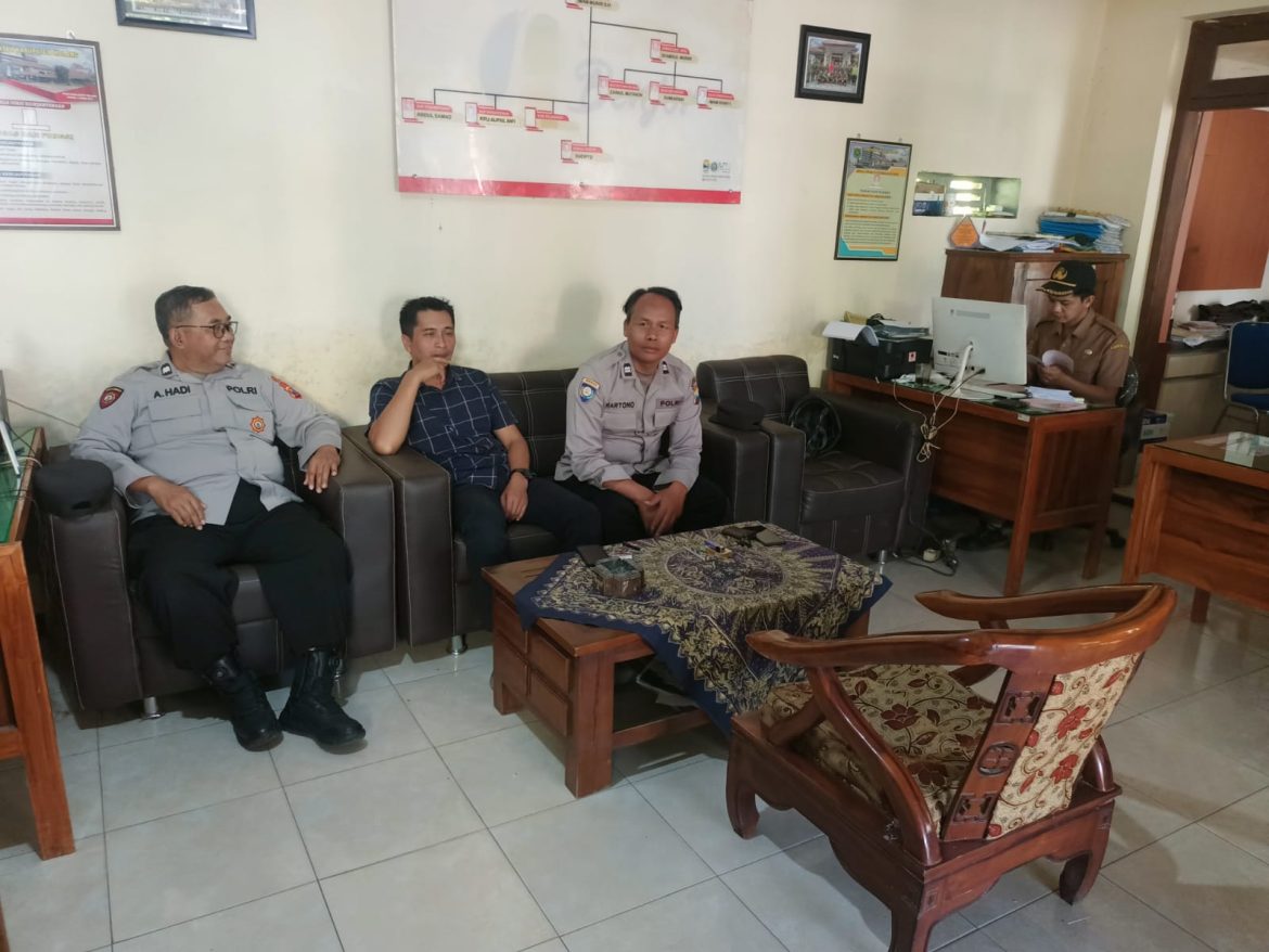 Polsek Tumpang Jalin silaturahmi Sambang Perangkat Desa