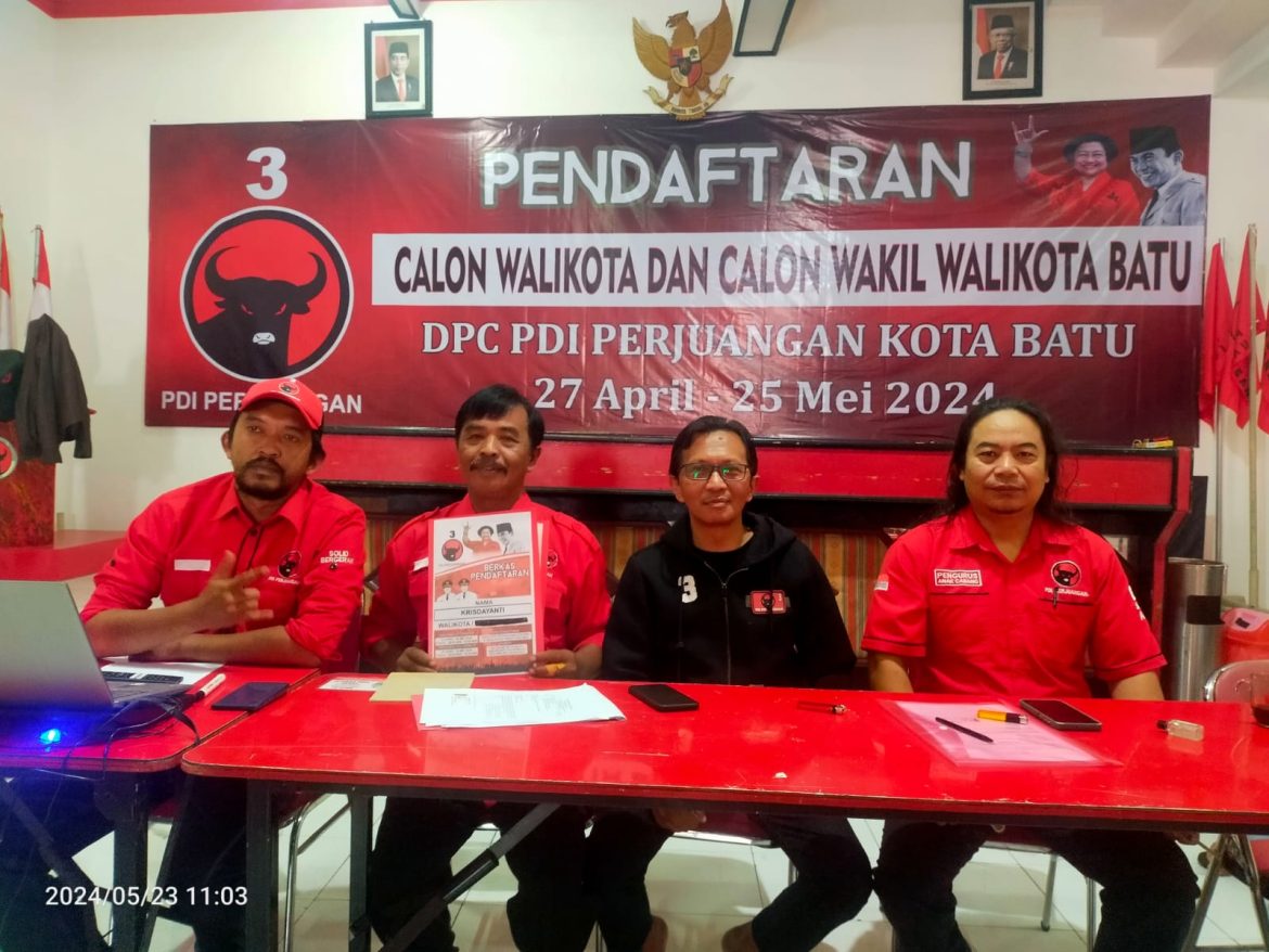 Kris Dayanti Kembalikan Formulir Bacawali ke DPC PDI-P Kota Batu Melalui Virtual Zoom