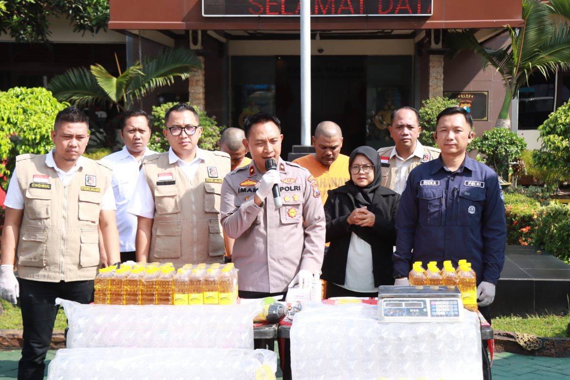 Polisi Bongkar Produsen ‘Minyak Kita’ Palsu Beromzet Ratusan Juta Rupiah di Malang