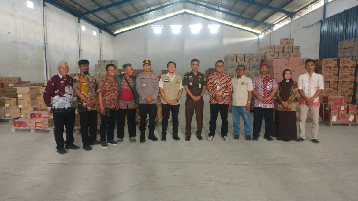 Satgas Pangan Polres Malang dan Forkopimda Sidak Pasar Tumpang, Pantau Stabilitas Harga Pangan Jelang Nataru