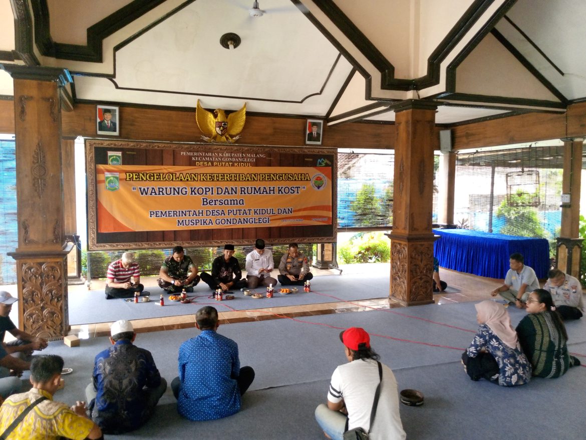 Polsek Gondanglegi Gelar Pengelolaan Ketertiban Pengusaha di Kantor Desa Putat Kidul