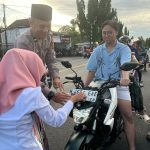 Tukang Gali Kubur dan Difabel Malang bersama Satpas Prototype Gelar Aksi Bagi Takjil