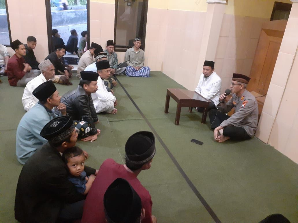 Kapolsek Donomulyo AKP Gunawan Marsudi, Berikan Kajian Serta Sampaikan Pesan Harkamtibmas Pada Bulan Ramadhan 1446 Hijriyah di Desa Sumberoto