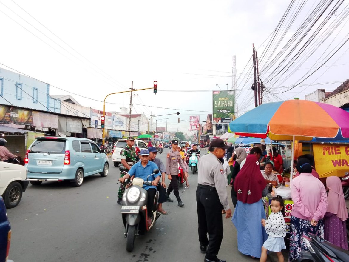 Polsek Wajak Tingkatkan Patroli di Kawasan Pasar Takjil Antisipasi Tindak Pidana