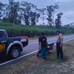 Anggota Polsek Donomulyo laksanakan patroli antisipasi balap liar jelang buka puasa di Daerah Hukum Polsek Donomulyo