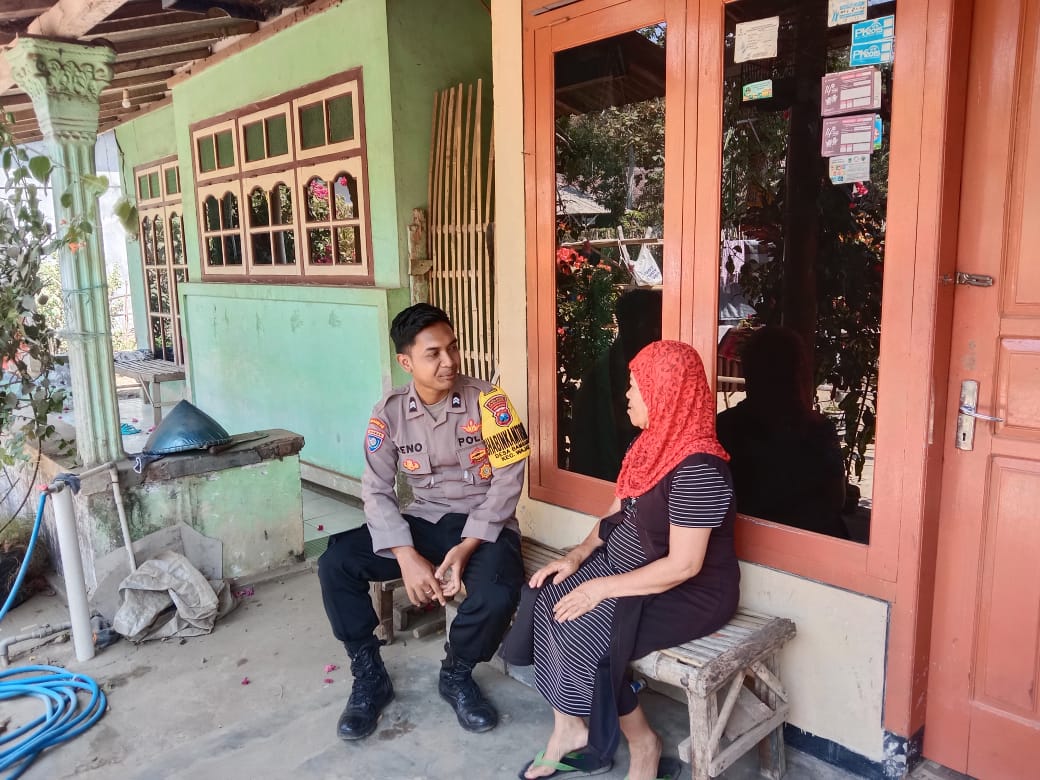 Bhabinkamtibmas Polsek Wajak Tingkatkan Patroli Sambang Desa