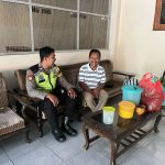 Bhabinkamtibmas Desa Tempursari, Briptu Hafidz, Jalin Silaturahmi dengan Tokoh Masyarakat di Desa Binaannya