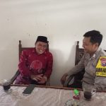 Bripka Ayik Suyoko Jalin Silaturahmi dengan Tokoh Masyarakat Desa Tempursari