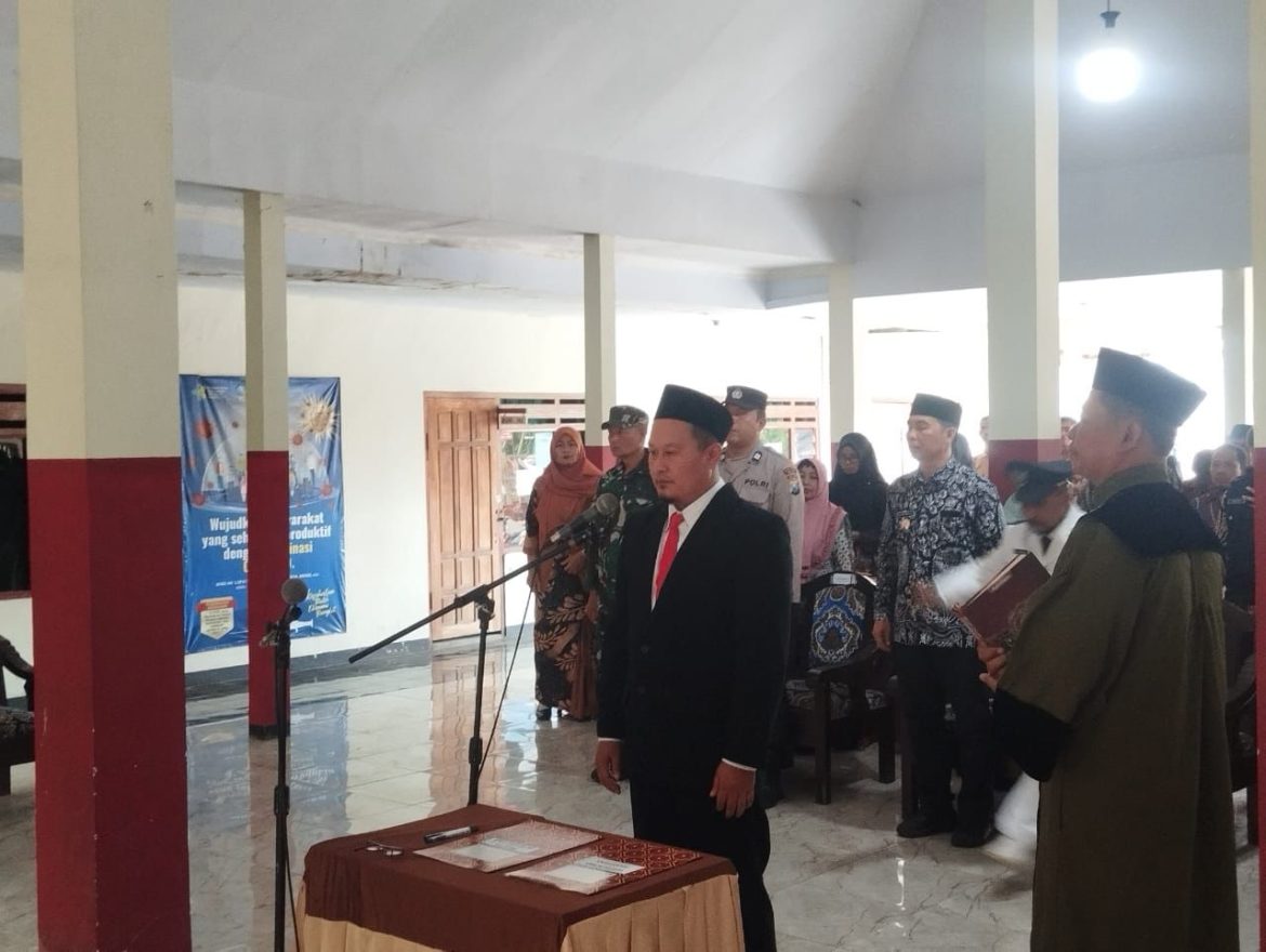 Polsek Donomulyo Hadiri Pelantikan dan Sumpah Janji Kepala Dusun Panggungwaru Desa Sumberoto