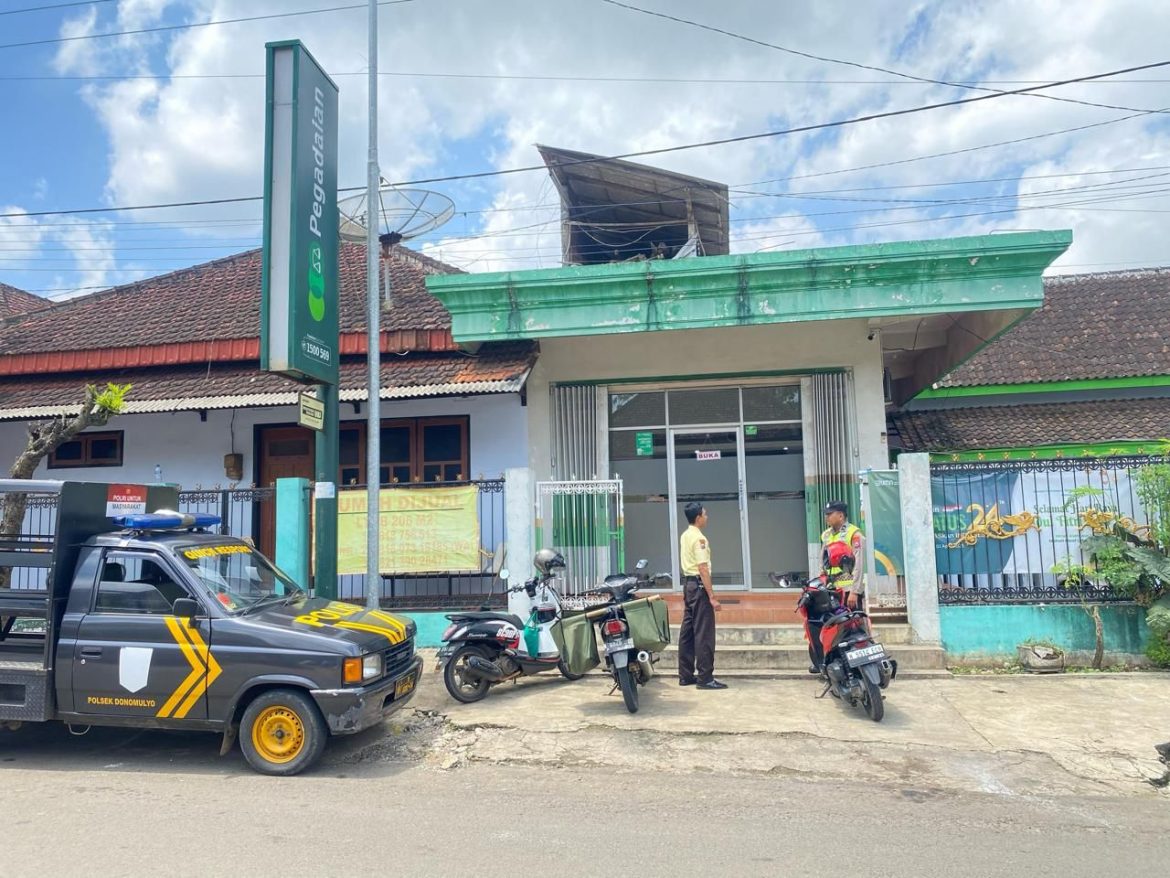 Polsek Donomulyo Laksanakan Patroli Antisipasi 3C di Jam Rawan Kriminalitas