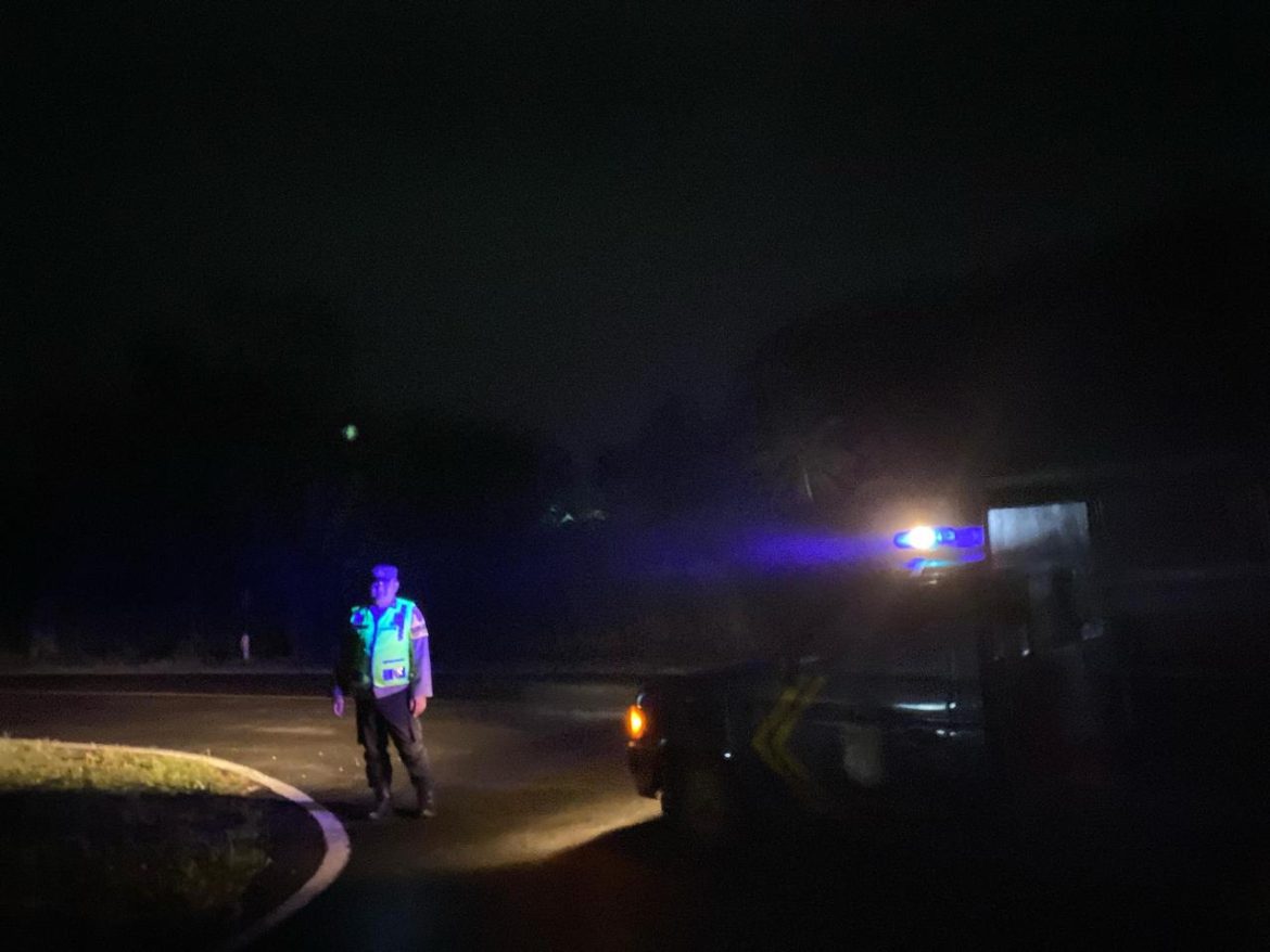 Polsek Donomulyo Laksanakan Patroli Blue Light untuk Ciptakan Rasa Aman di Malam Hari