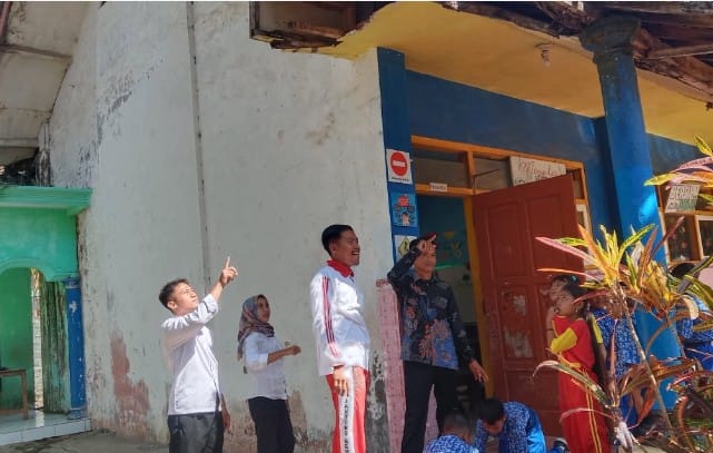 Kerusakan Gedung SDN di Gedangan Jadi Perhatian Dewan, Korwil Sampaikan Terimakasih