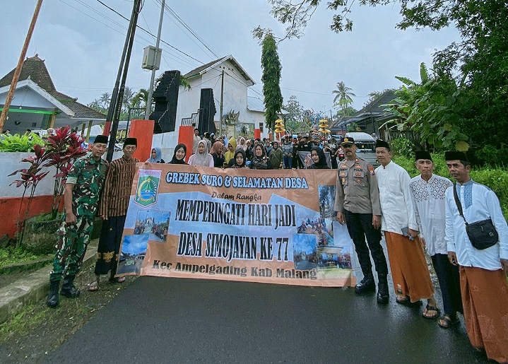 Peringatan Hari Jadi Desa Simojayan Dimeriahkan Dengan Kirab Ribuan Tumpeng. Begini Harapan Kades