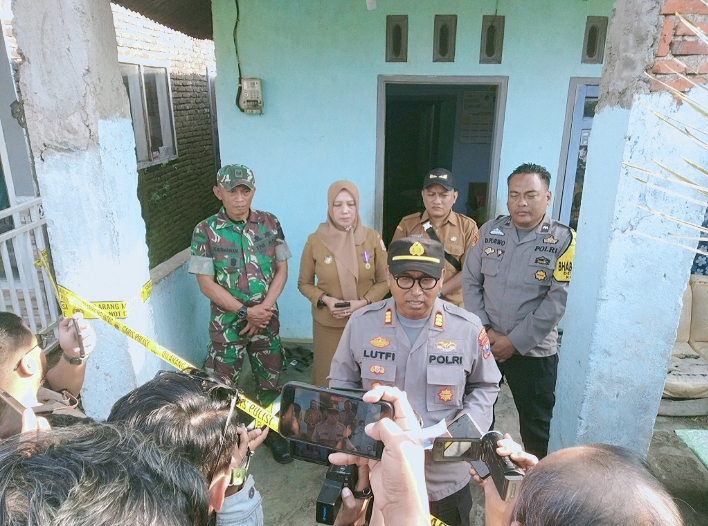 Ibu di Malang Ditemukan Tewas Bersimbah Darah, Suami Diduga Bunuh Diri