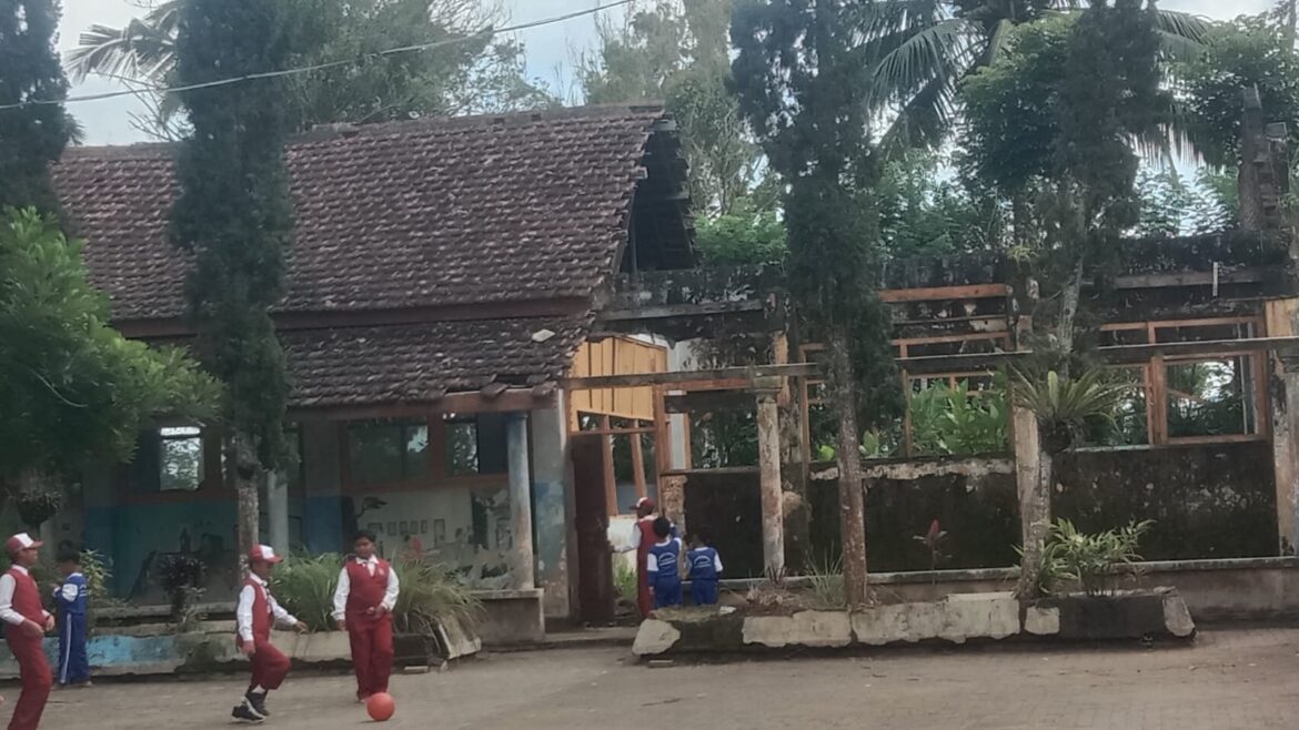 Dewan Desak Disdik Kabupaten Malang Segera Realisasikan Pembangunan Gedung SDN 3 Tambakasri