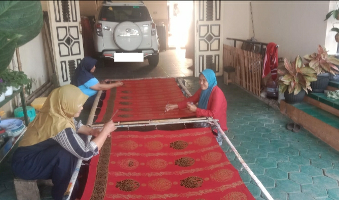 Produksi Batik Tirto Makmur, Angkat Potensi Pertanian Masyarakat Sumbermanjing Wetan
