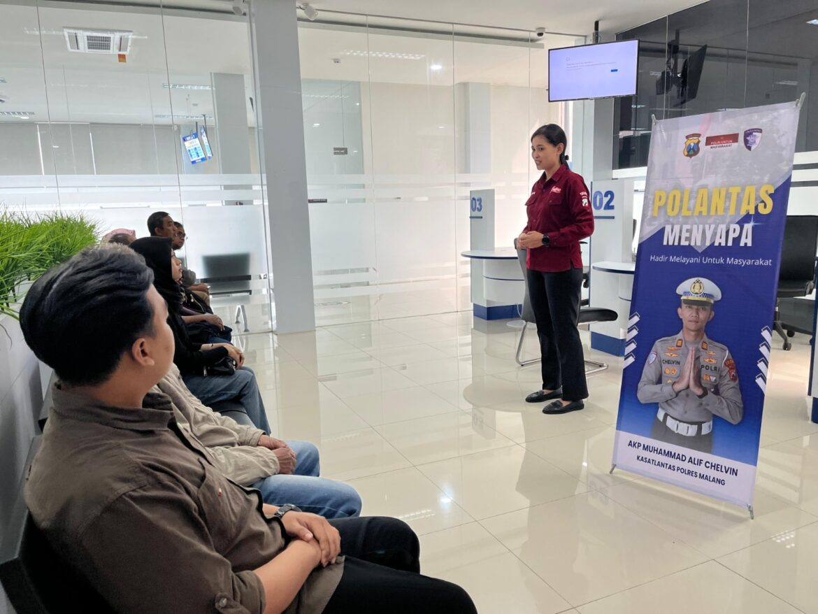Polantas Menyapa, Bekali Tips Safety Riding Pemohon Sim Di Satpas Prototype Polres Malang