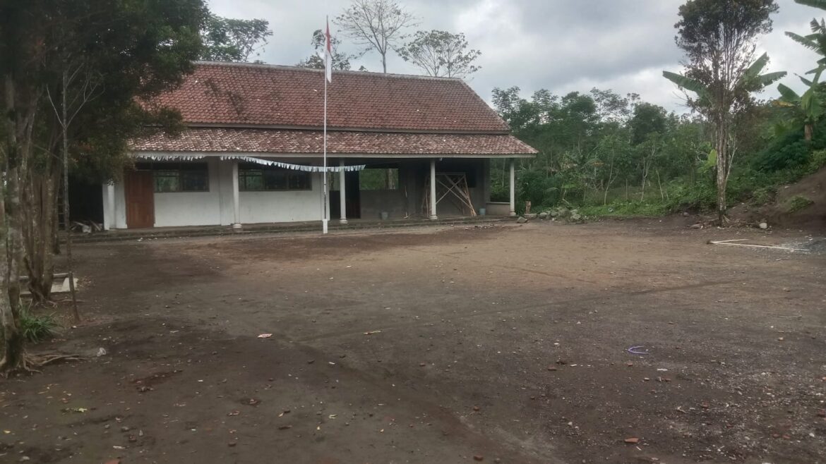 Atas Kepedulian Poltek Negeri Malang dan Masyarakat, SDN 2 Tamansari Kini Memiliki Dua RKB