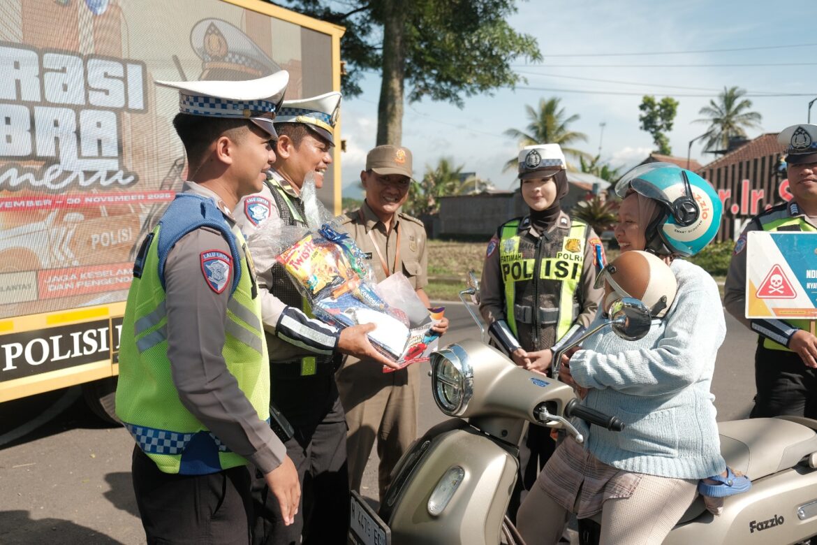 Satlantas Polres Malang Luncurkan “Zebratron”, Sosialisasi Operasi Zebra Lewat Videotron Keliling