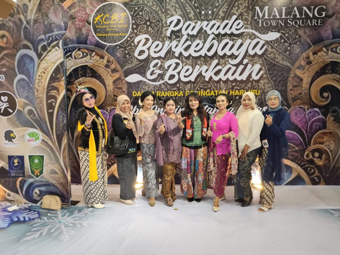 Srikandi PP Sukseskan Parade Kebaya dan Berkain di Matos Memperingati Hari Ibu Nasional 2025