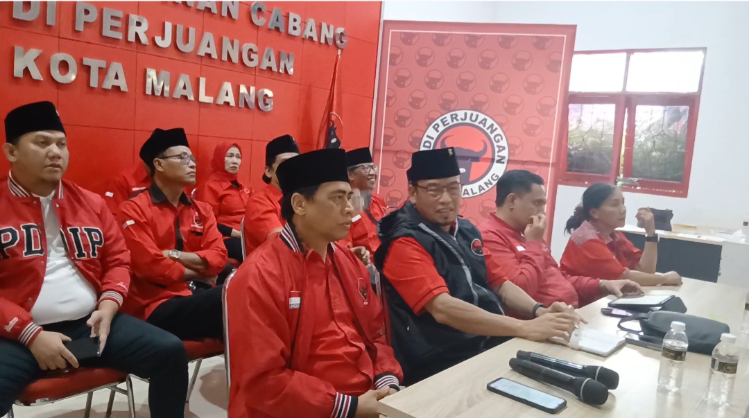 57 Ketua Ranting, PAC dan DPC PDI Perjuangan Kota Malang Mengikuti Zoom Meeting Rakor Konsolidasi DPD Partai