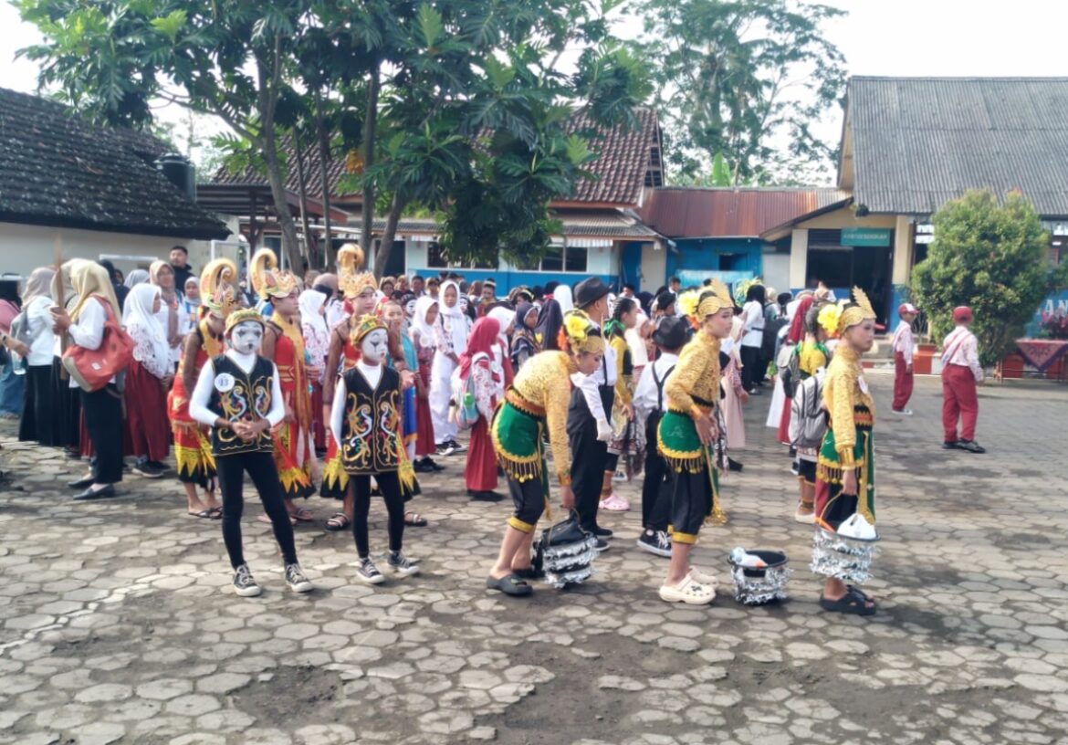 Ratusan Siswa SD Negeri dan Swasta, Ikuti FLS2N Tingkat Kecamatan Sumawe