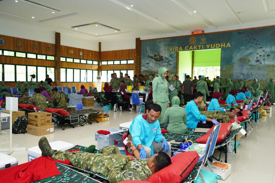 Darah Kami untuk Masyarakat, Divisi 2  Peringati HUT ke 65 Kostrad 