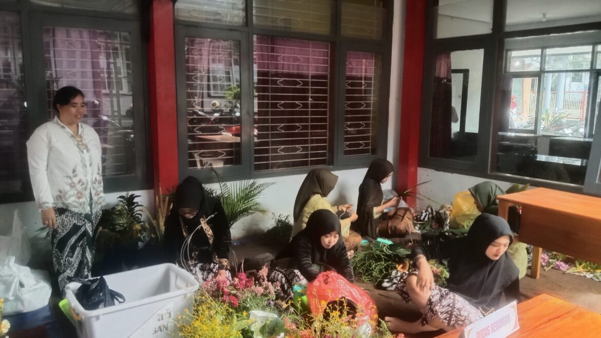 Ketua Dharma Wanita Disdik Gedangan: Perjuangan RA Kartini Berhasil Membuka Jalan Kesetaraan Gender